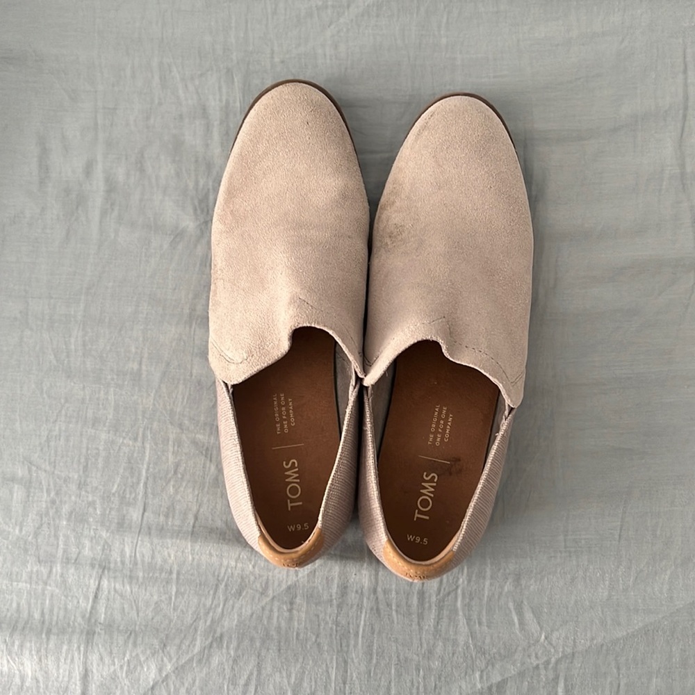 Toms Suede Booties sz 9.5
